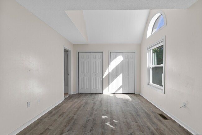 Building Photo - 58 Edgewood Ave