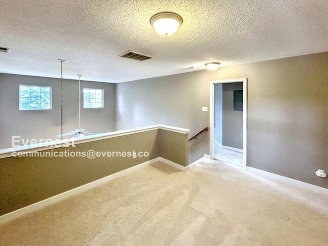 Building Photo - 4608 Twin Hickory Lake Dr