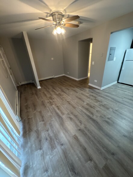 Building Photo - 3343 Commercial