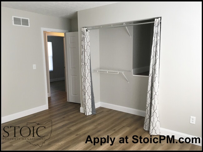 Building Photo - 2810 Raphael Dr