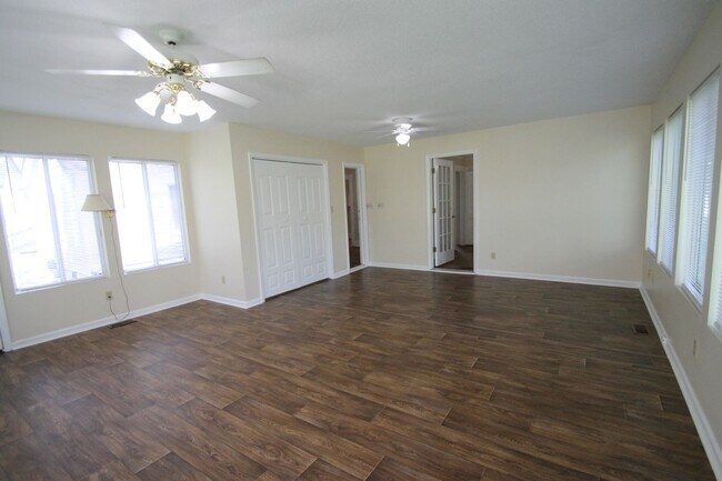 Building Photo - Exclusively Offered By Muse Realty Rentals, LLC