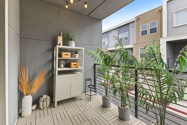 Building Photo - 5723 Synergy Ct