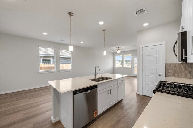 Building Photo - 335 Willow Sage Ct