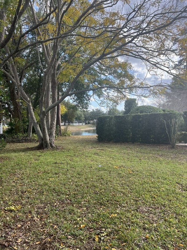 Building Photo - **Spacious 4BR in Gated Spring Glen | Move-In Ready | 2-Car Garage**