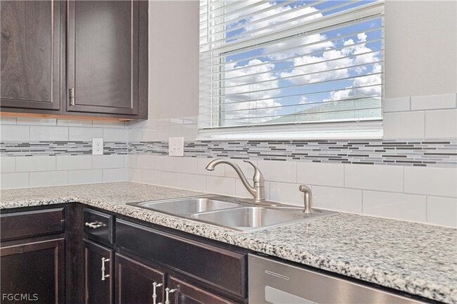 Building Photo - 17325 Coastal Ridge Dr