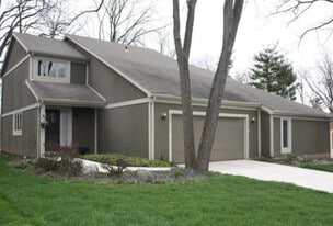 Building Photo - 904 Bluffway Dr