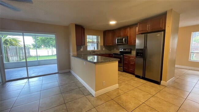 Building Photo - 8274 SW 42nd Ct