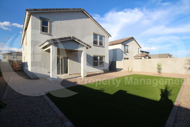 Building Photo - 36039 W Santa Monica Ave
