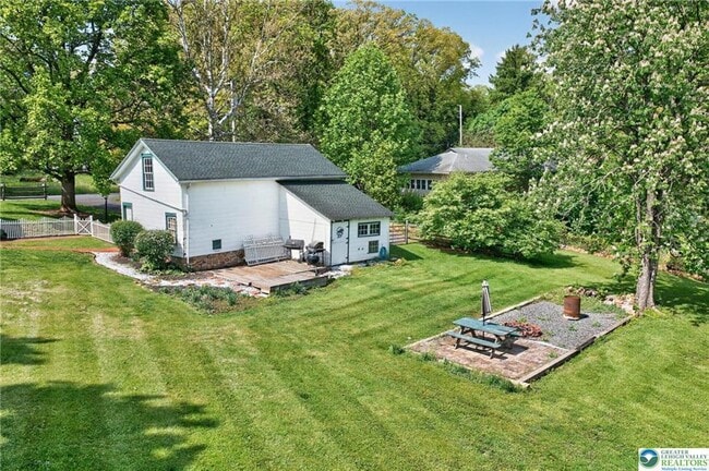 Building Photo - 5686 Cetronia Rd