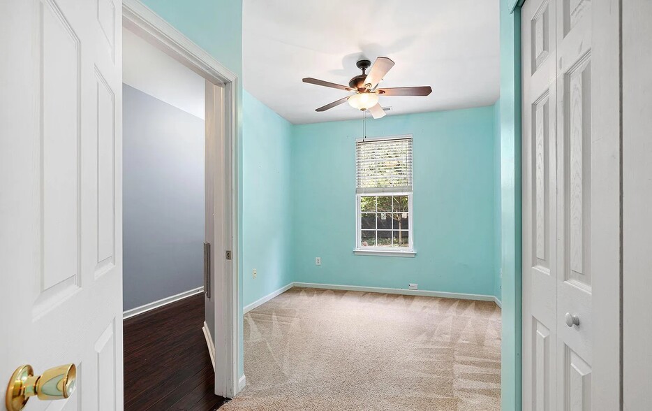 Building Photo - 1333 N 32nd St