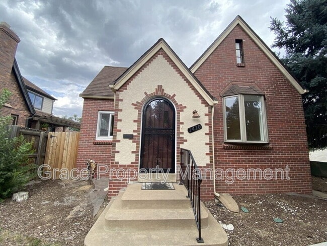 Building Photo - 1410 N Glencoe St