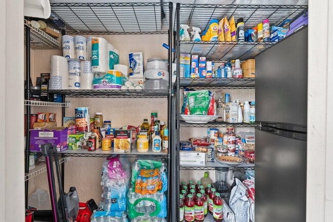 Building Photo - 2186 SE Wild Meadow Cir