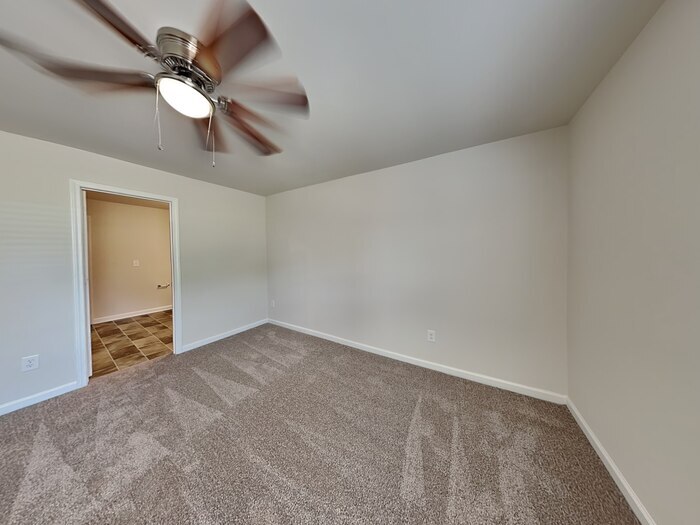 Building Photo - 926 Citation St