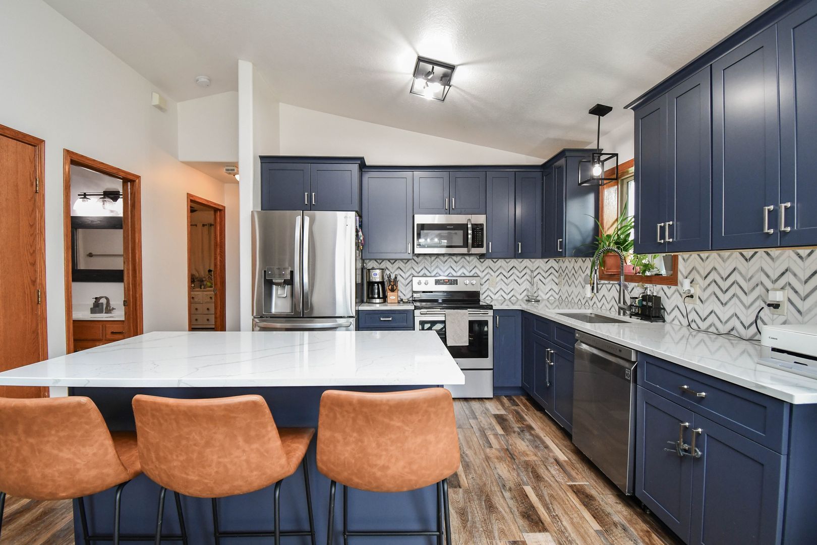 Building Photo - 5704 S San Diego Ave