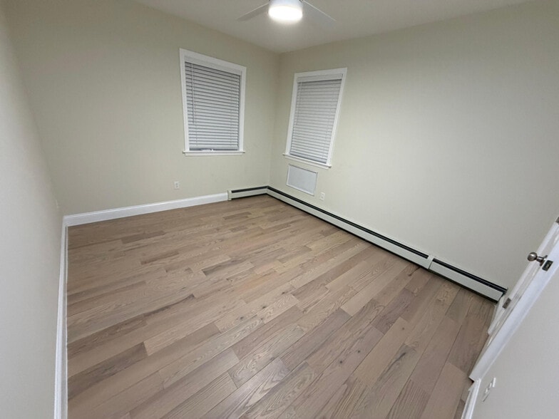 Building Photo - 61-06 171st St