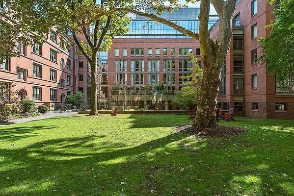 Building Photo - 177 Ninth Avenue