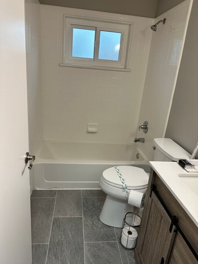 Building Photo - buena44