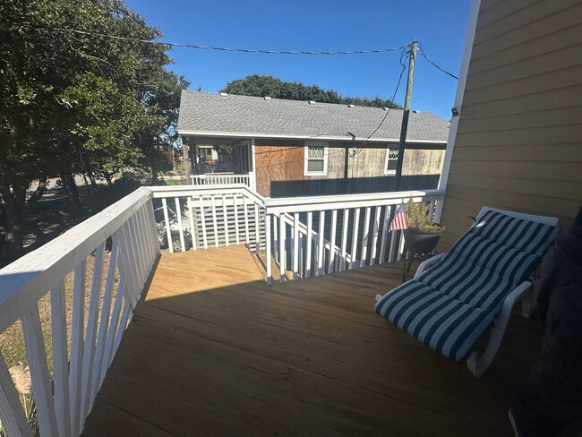 Building Photo - Furnished 4 Bedroom/2 Bath in Nags Head