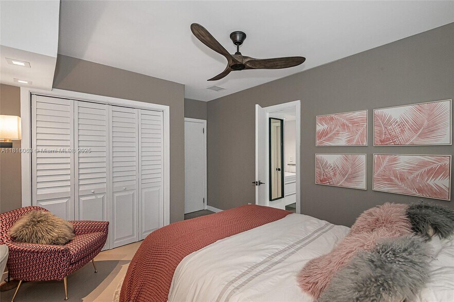 Building Photo - 375 Harbor Ct