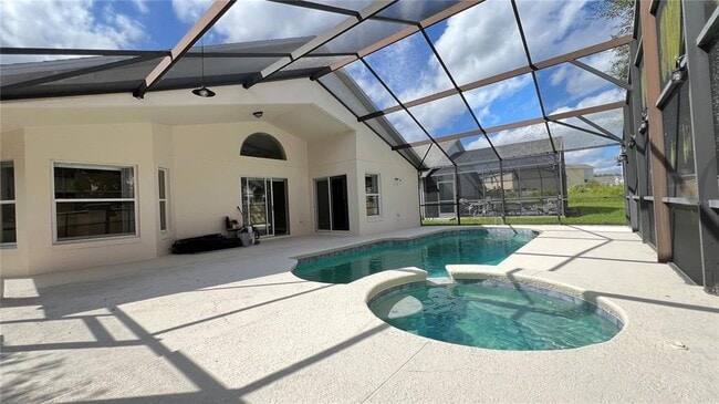 Building Photo - 4599 Cumbrian Lakes Dr