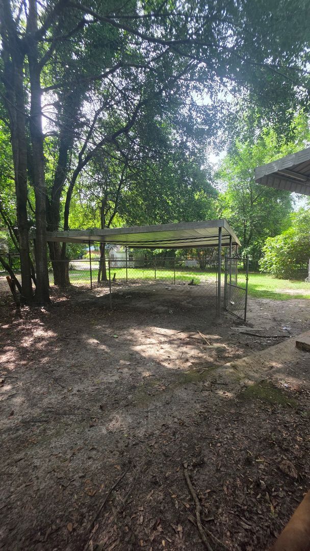 Building Photo - 211 Edison Dr