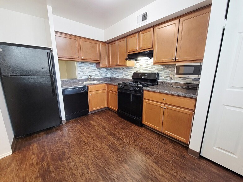 The Cascades Apartments and Townhomes 100 E West Dr Pittsburgh PA