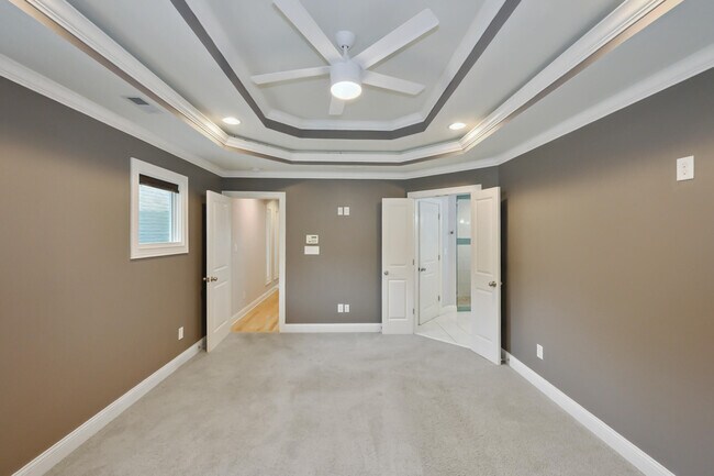 Building Photo - 359 S Upper St