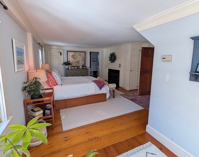 Building Photo - 15 Washington St