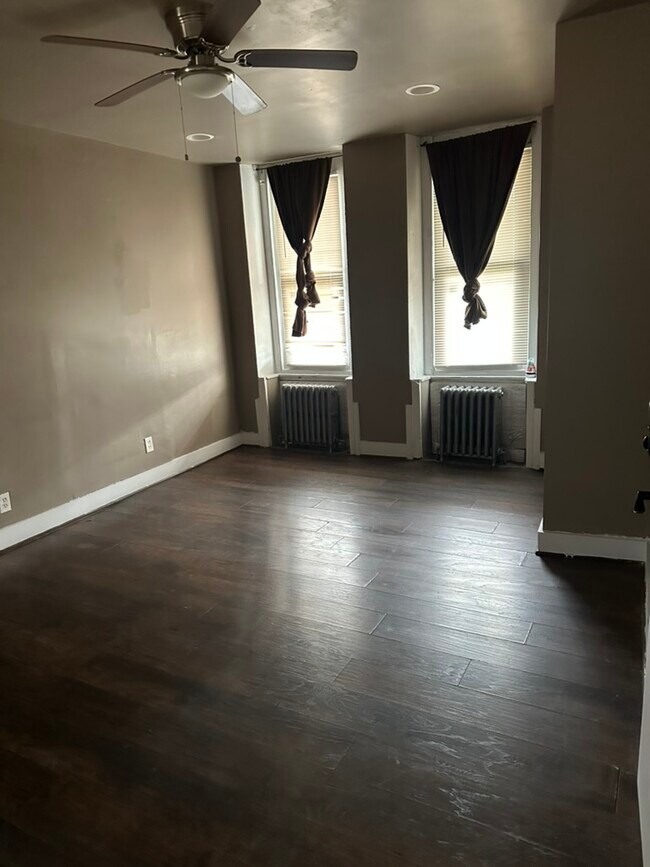 Building Photo - 1301 W Allegheny Ave
