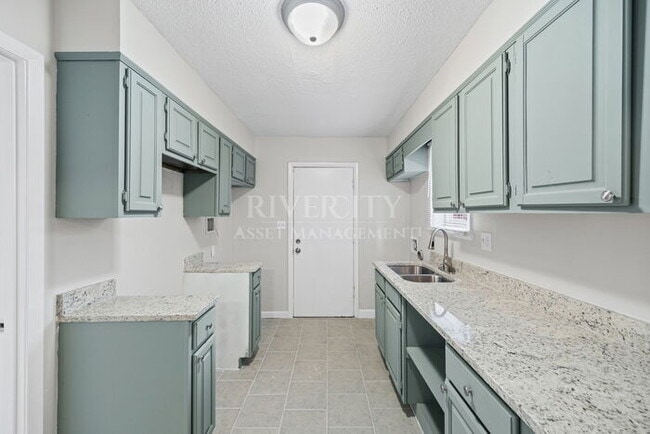 Building Photo - Frayser Beauty!!!!! Section 8 Welcomed!!!!