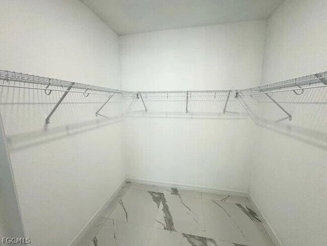 Building Photo - 746 SW 8th Terrace