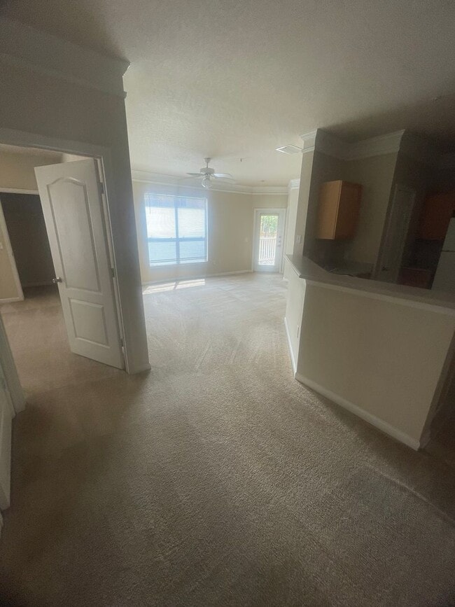 Building Photo - Beautiful condominium for Rent