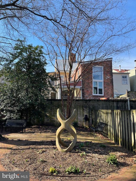 Building Photo - 30 Cornhill St