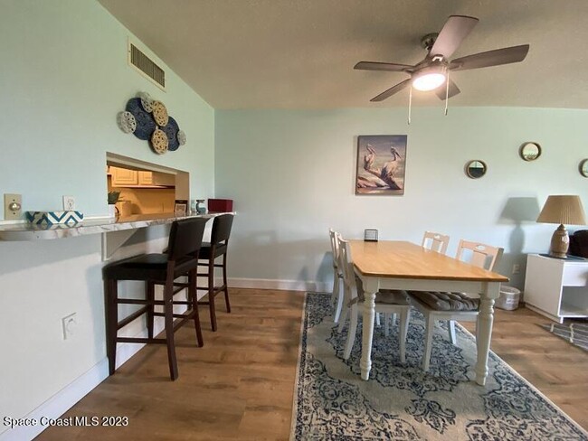 Building Photo - 555 Fillmore Ave