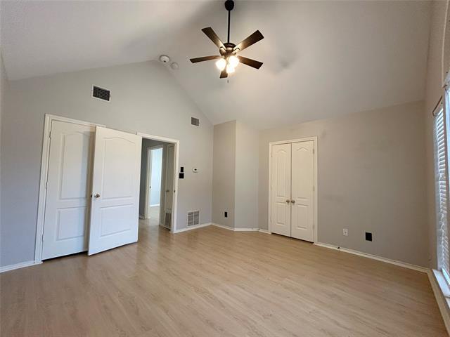 Building Photo - 2114 Montclair Ln