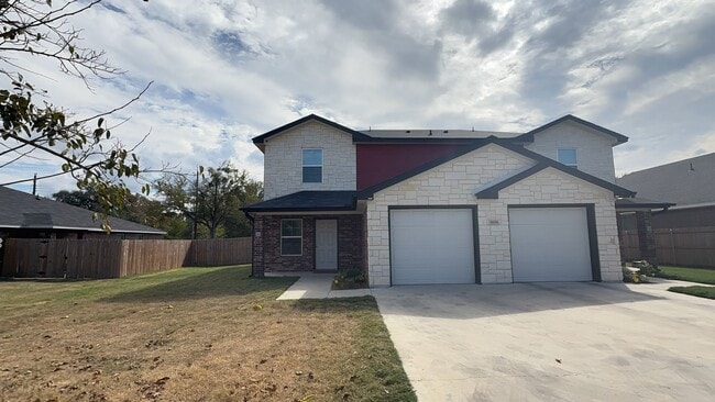 Primary Photo - 1604 Pontotoc Trce