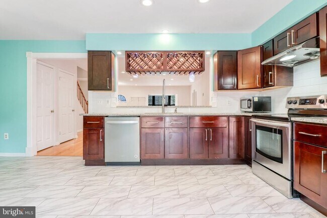 Building Photo - 3964 Rosebay Ct