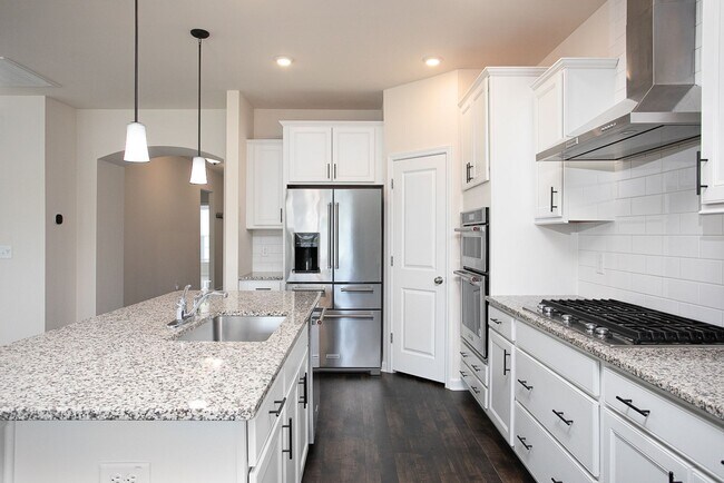 Building Photo - Beautiful 4-bedroom, 2-bath Home with Lake View!
