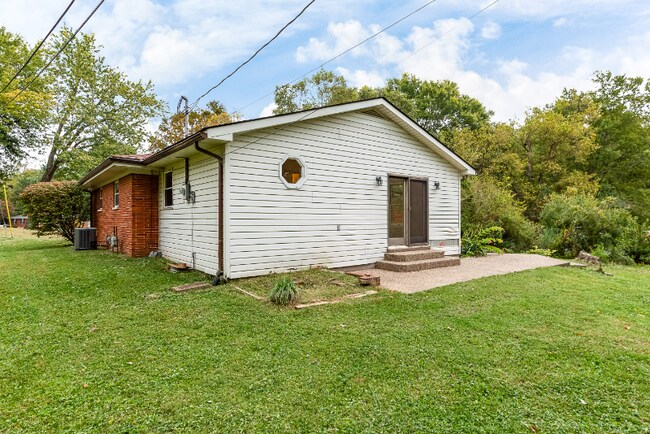 Building Photo - 4126 Pauls Ln