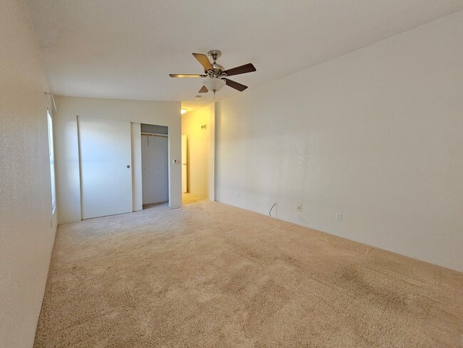 Building Photo - 651 Santa Clara Cir