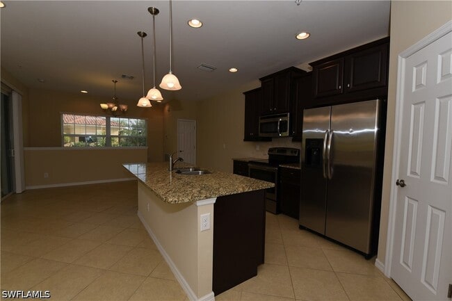 Building Photo - 8560 Evernia Ct