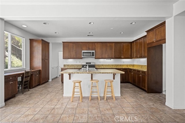 Building Photo - 24982 Pine Creek Loop