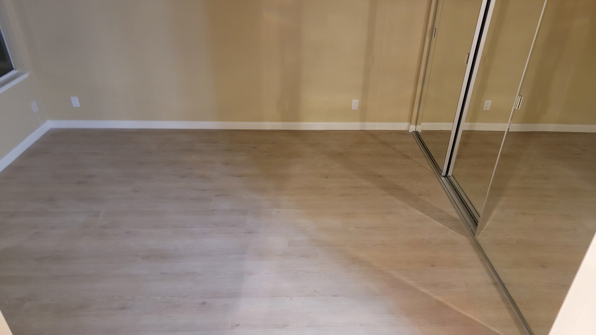 Building Photo - 119 Commodore Dr