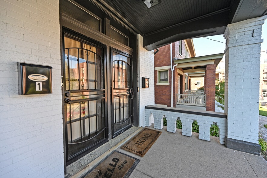 Building Photo - 1415 Locust St