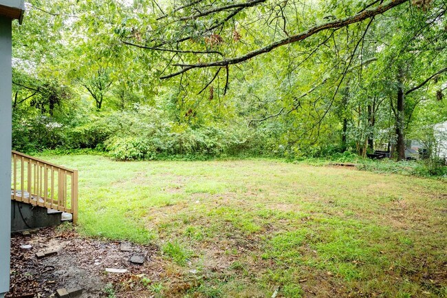 Building Photo - Three Bedroom Home