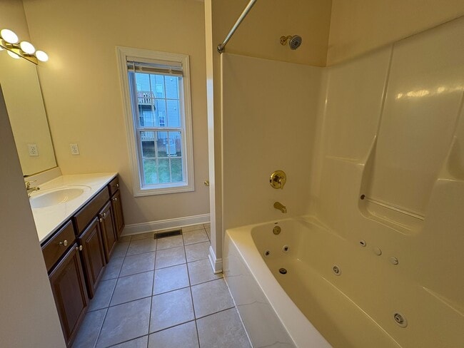 Building Photo - 630 Oak Tree Blvd NW