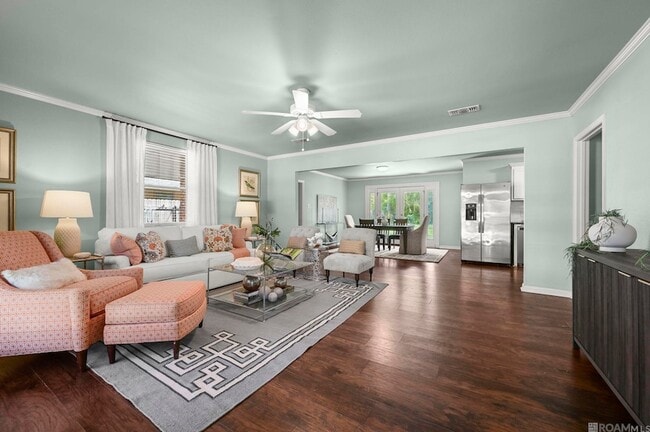 Building Photo - 640 Maxine Dr