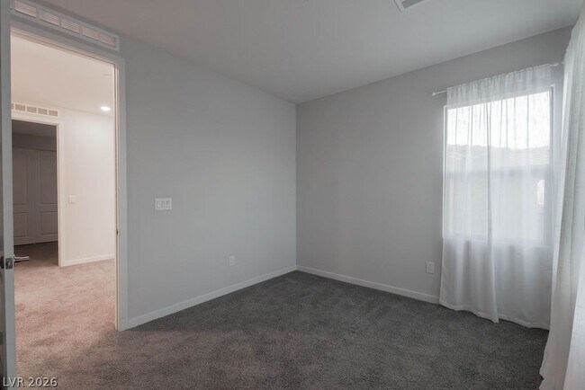 Building Photo - 11620 Desert Hollow Avenue