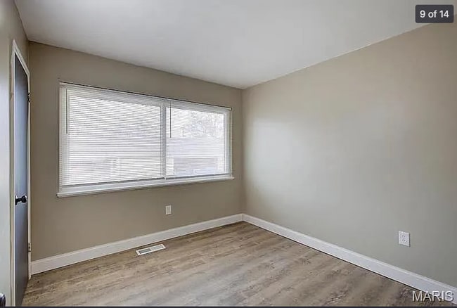 Building Photo - Easy Living in a Fresh Florissant Home