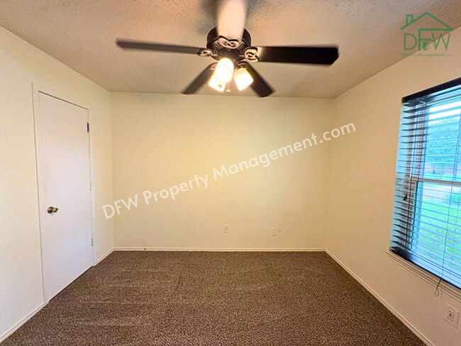 Building Photo - Charming 3-Bedroom Home for Lease in Arlington